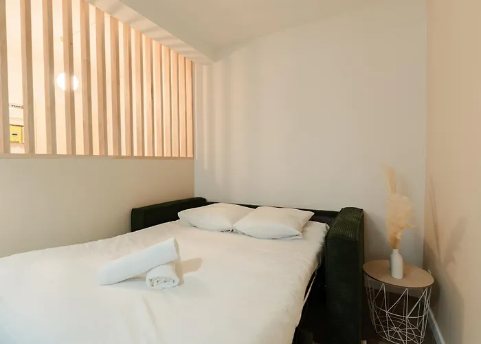 La Claustra, Cosy En Hyper Centre * 瓦朗斯